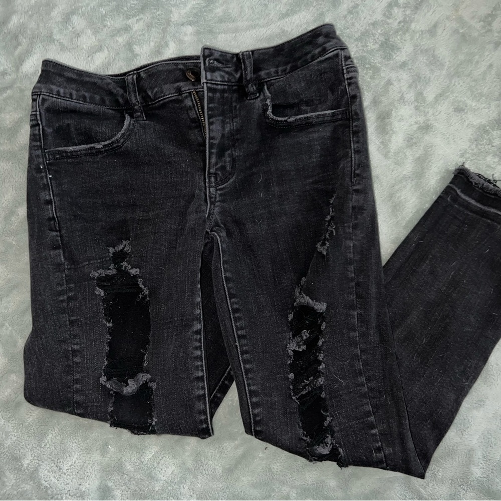 Black American eagle ripped jeans